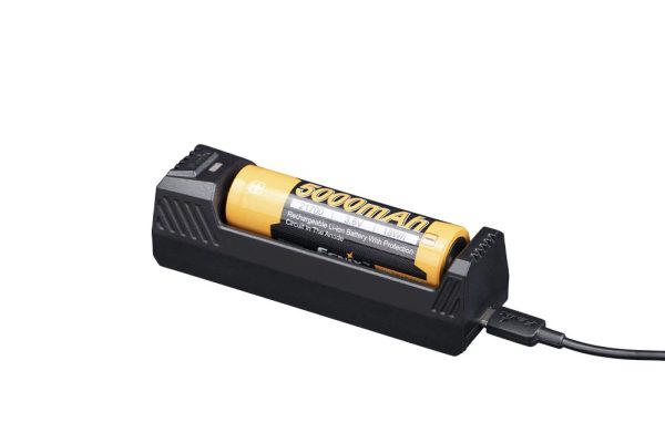 Fenix ARE-X1 V2.0 Smart Battery Charger Discount